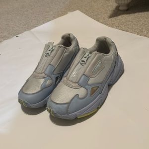 falcon zip adidas shoes